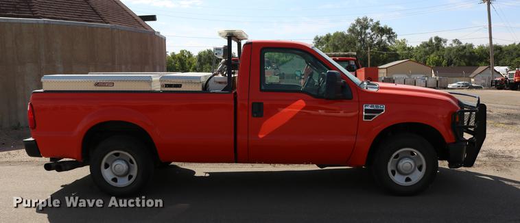 image for item DD0077 2008 Ford F250 Super Duty pickup truck