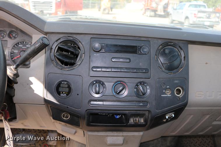 image for item DD0077 2008 Ford F250 Super Duty pickup truck