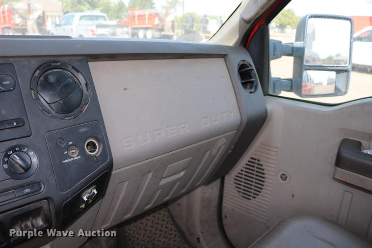 image for item DD0077 2008 Ford F250 Super Duty pickup truck