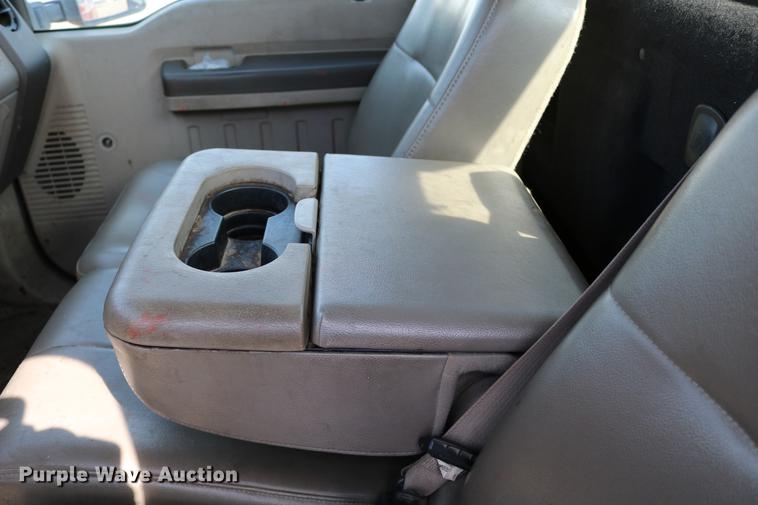 image for item DD0077 2008 Ford F250 Super Duty pickup truck