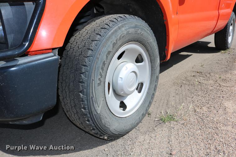 image for item DD0077 2008 Ford F250 Super Duty pickup truck