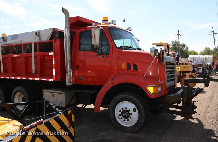 image for item DD0078 2001 Sterling LT7501 dump truck