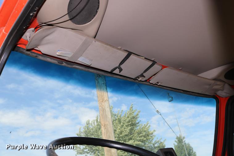 image for item DD0078 2001 Sterling LT7501 dump truck