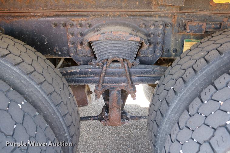 image for item DD0078 2001 Sterling LT7501 dump truck