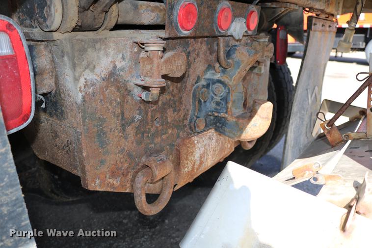 image for item DD0078 2001 Sterling LT7501 dump truck