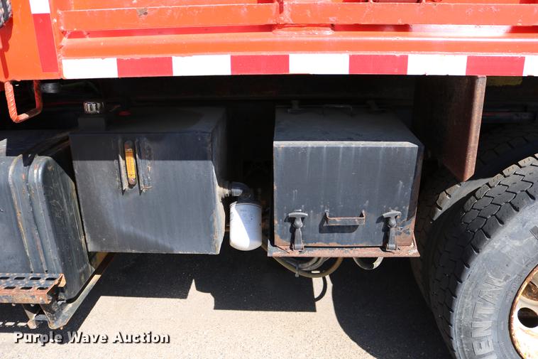 image for item DD0078 2001 Sterling LT7501 dump truck