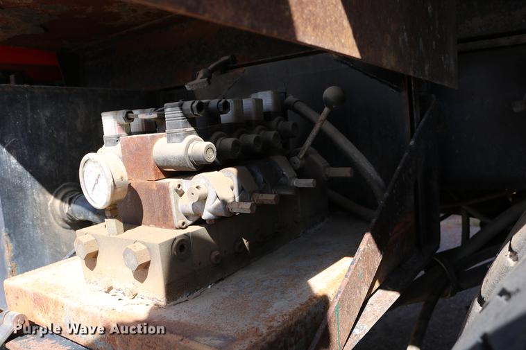 image for item DD0078 2001 Sterling LT7501 dump truck