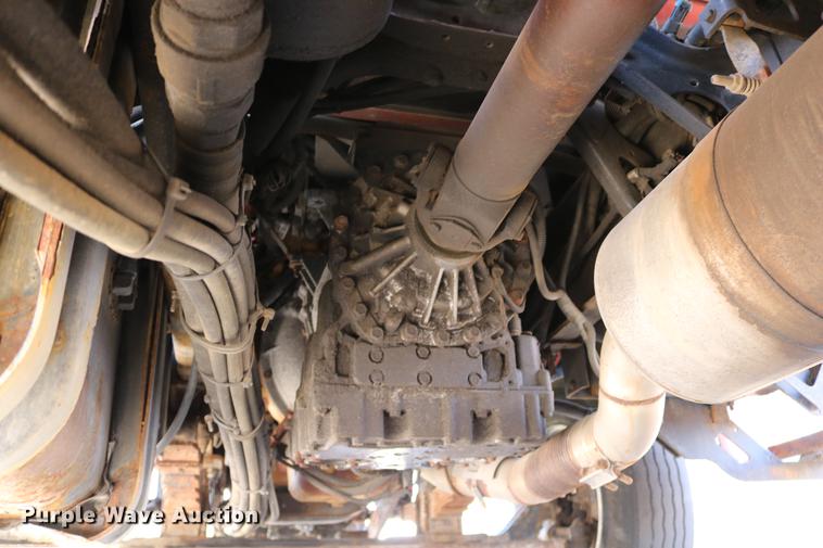 image for item DD0078 2001 Sterling LT7501 dump truck