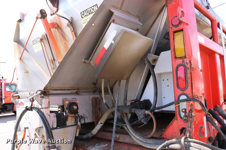 image for item DD0078 2001 Sterling LT7501 dump truck