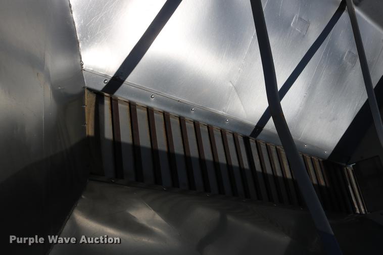 image for item DD0078 2001 Sterling LT7501 dump truck