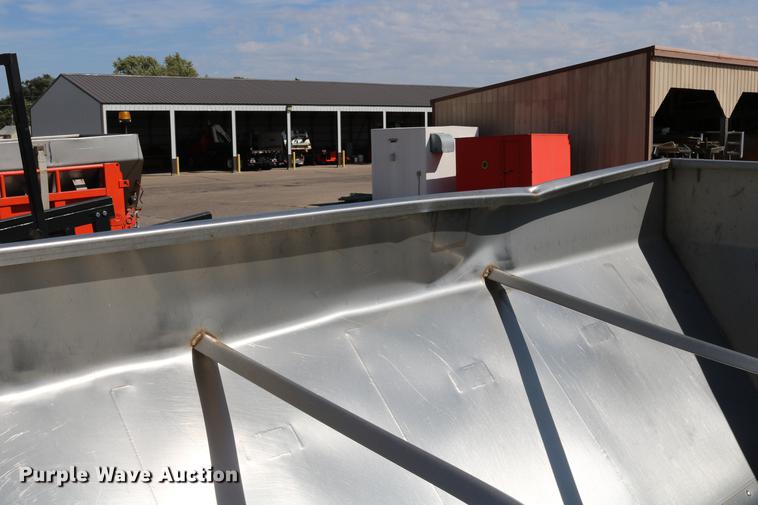 image for item DD0078 2001 Sterling LT7501 dump truck