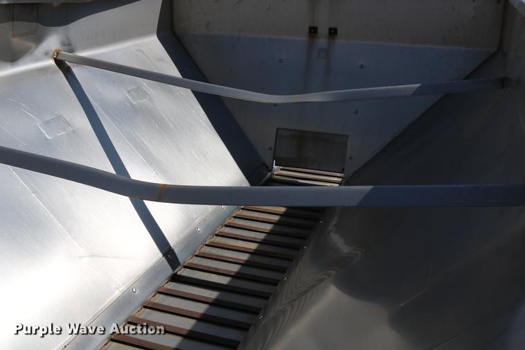 image for item DD0078 2001 Sterling LT7501 dump truck