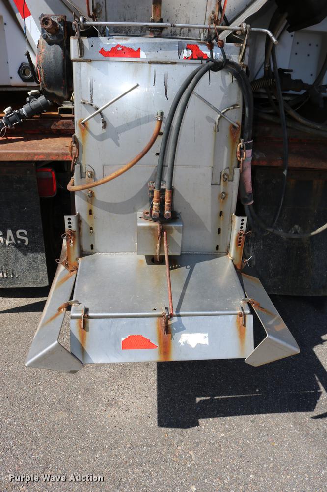 image for item DD0078 2001 Sterling LT7501 dump truck