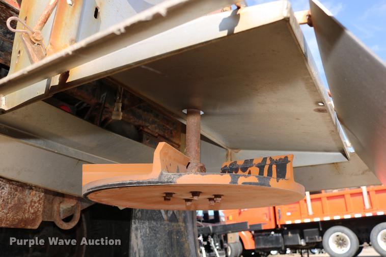 image for item DD0078 2001 Sterling LT7501 dump truck