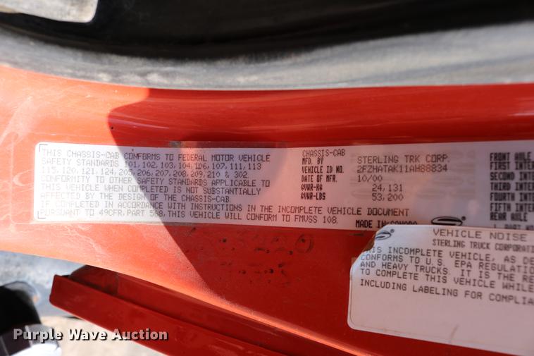 image for item DD0078 2001 Sterling LT7501 dump truck