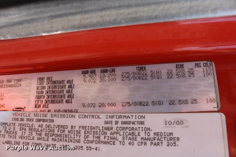 image for item DD0078 2001 Sterling LT7501 dump truck