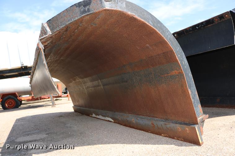 image for item DD0078 2001 Sterling LT7501 dump truck