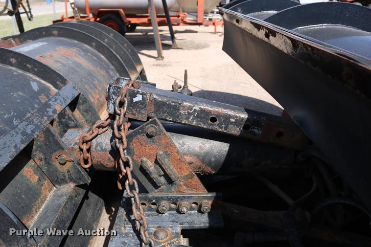 image for item DD0078 2001 Sterling LT7501 dump truck