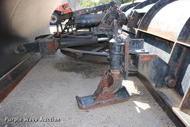 image for item DD0078 2001 Sterling LT7501 dump truck