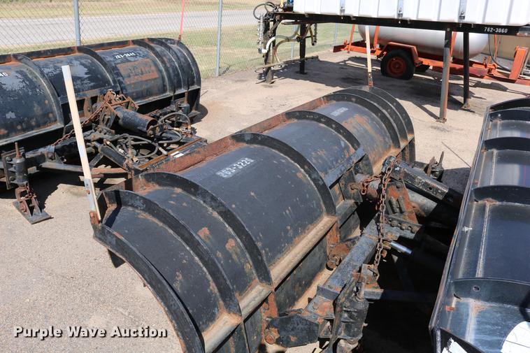 image for item DD0078 2001 Sterling LT7501 dump truck