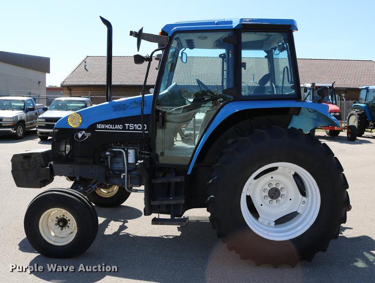 image for item DD0093 2002 New Holland TS100 tractor
