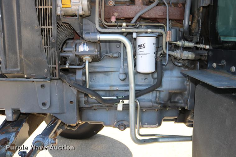 image for item DD0093 2002 New Holland TS100 tractor