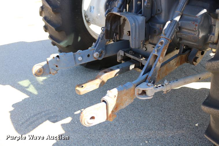 image for item DD0093 2002 New Holland TS100 tractor