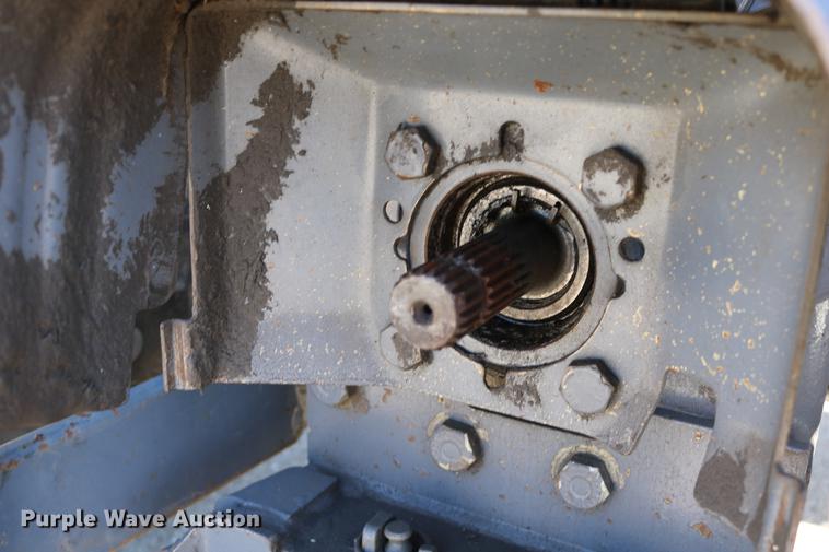 image for item DD0093 2002 New Holland TS100 tractor