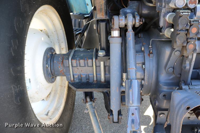 image for item DD0093 2002 New Holland TS100 tractor