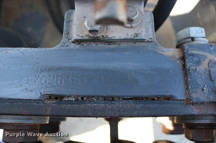 image for item DD0093 2002 New Holland TS100 tractor