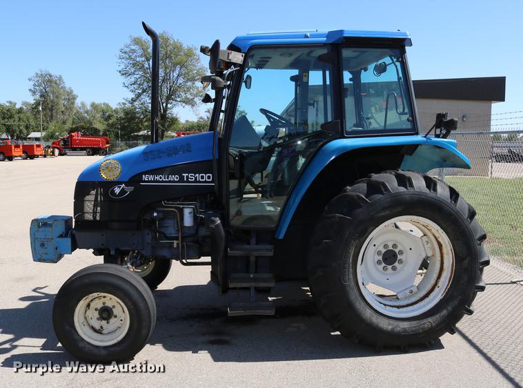image for item DD0094 2002 New Holland TS100 tractor