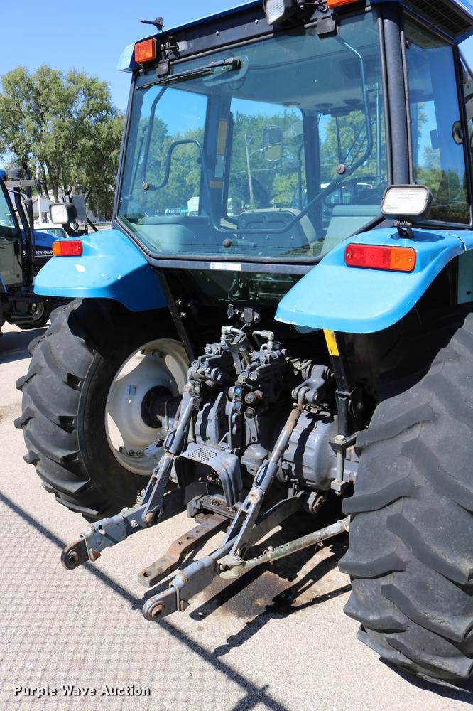 image for item DD0094 2002 New Holland TS100 tractor