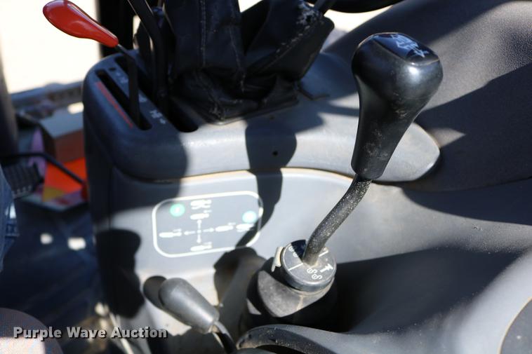 image for item DD0094 2002 New Holland TS100 tractor