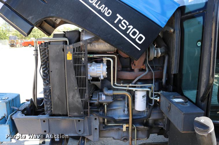 image for item DD0094 2002 New Holland TS100 tractor