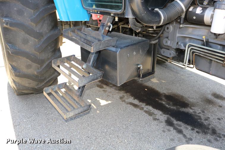 image for item DD0094 2002 New Holland TS100 tractor