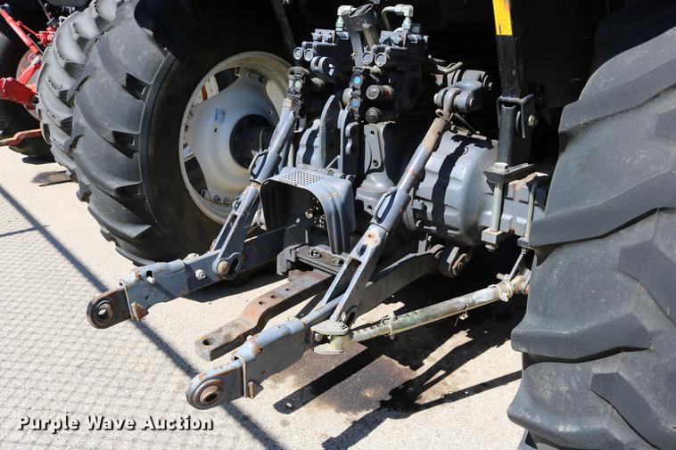 image for item DD0094 2002 New Holland TS100 tractor