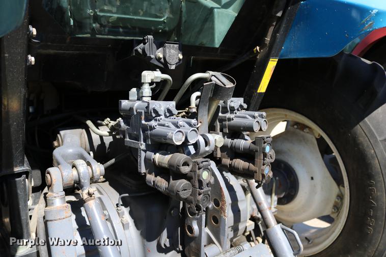 image for item DD0094 2002 New Holland TS100 tractor