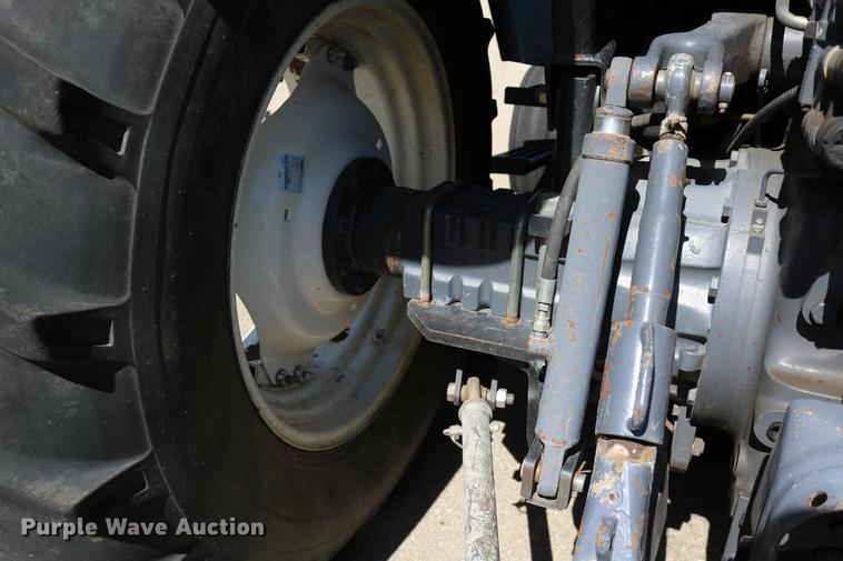 image for item DD0094 2002 New Holland TS100 tractor