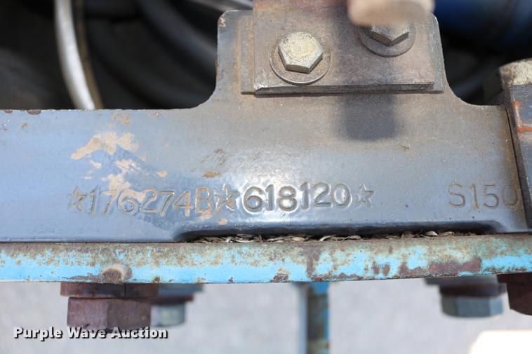 image for item DD0094 2002 New Holland TS100 tractor