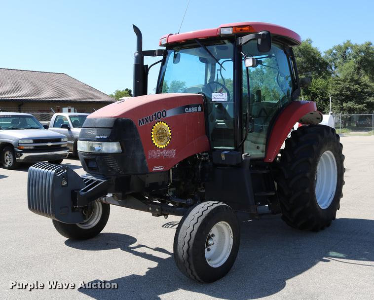 image for item DD0096 2004 Case MXU-100 tractor