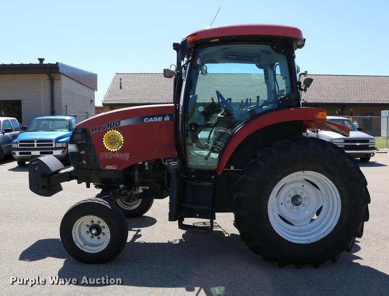 image for item DD0096 2004 Case MXU-100 tractor