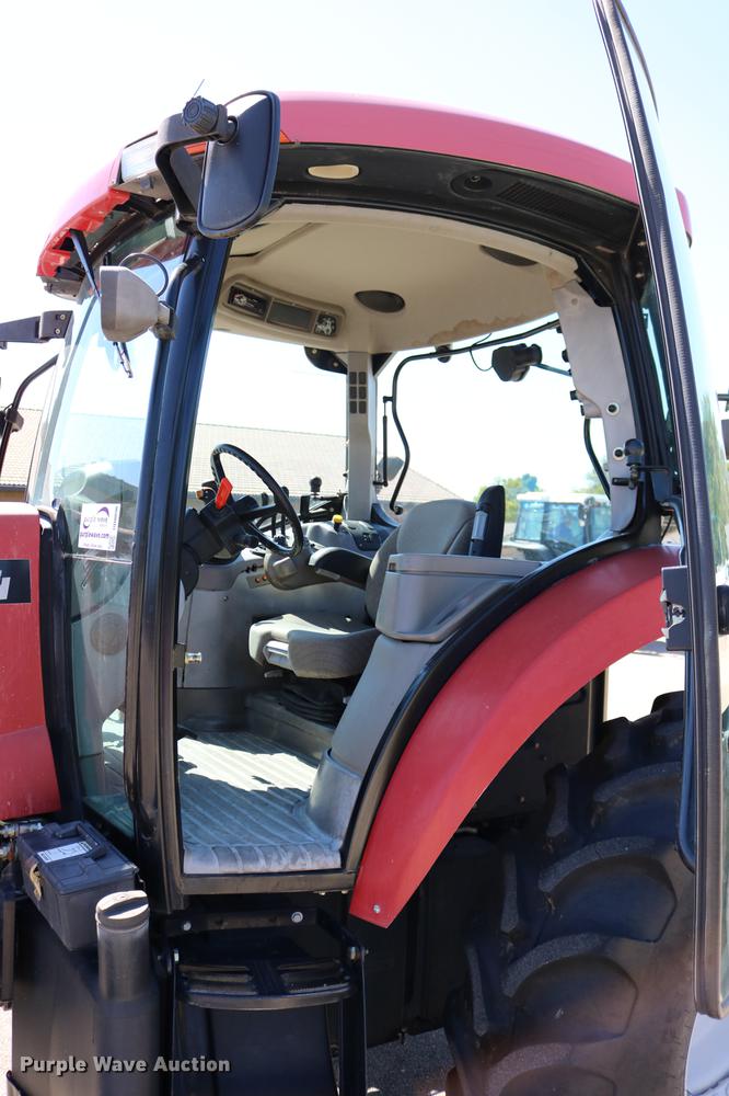 image for item DD0096 2004 Case MXU-100 tractor