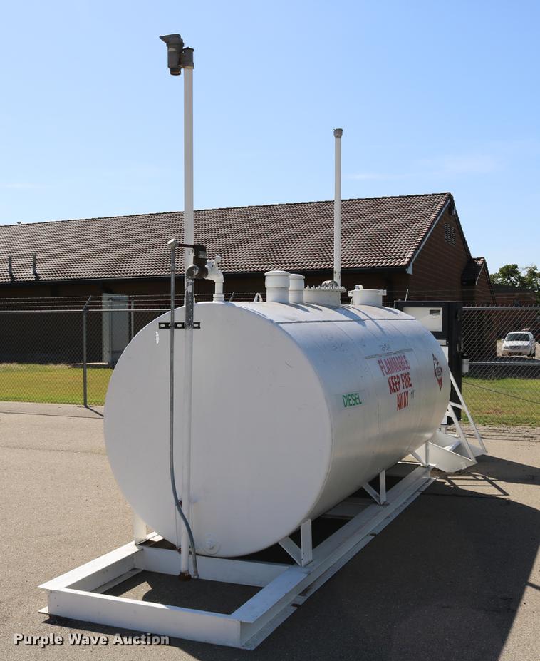 image for item DD0097 1993 Smith fuel tank