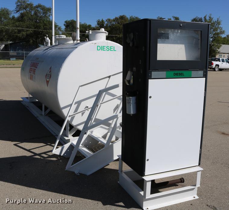 image for item DD0097 1993 Smith fuel tank