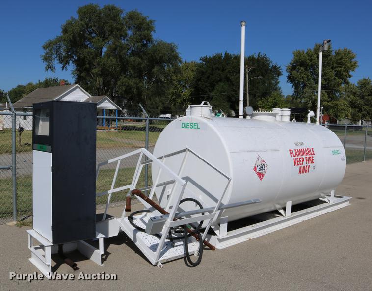 image for item DD0097 1993 Smith fuel tank