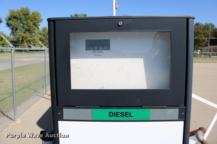 image for item DD0097 1993 Smith fuel tank