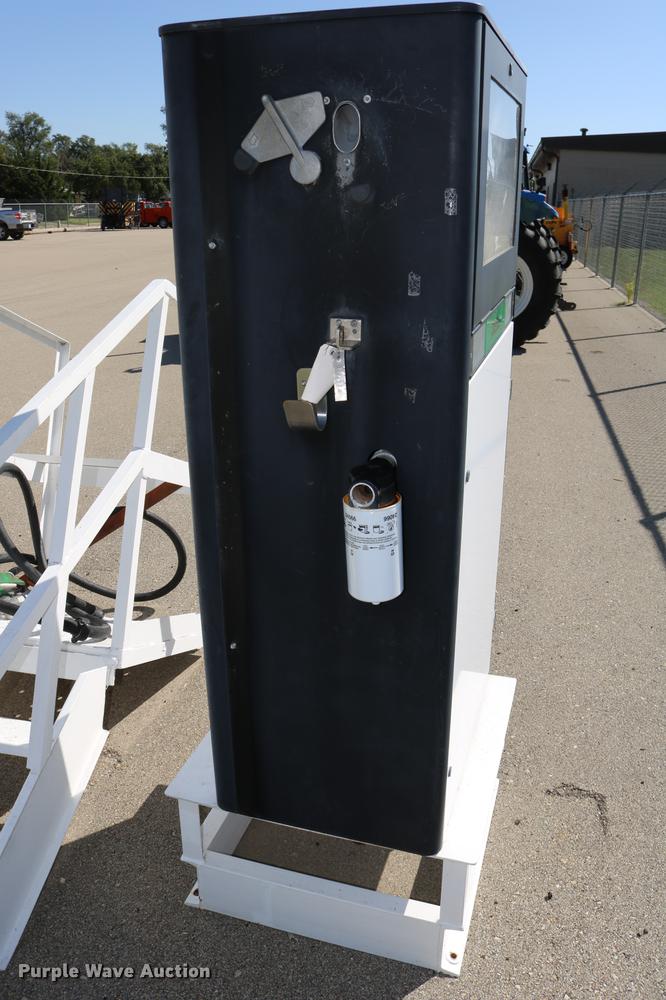 image for item DD0097 1993 Smith fuel tank