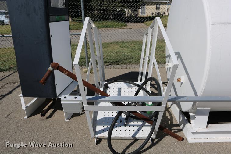 image for item DD0097 1993 Smith fuel tank