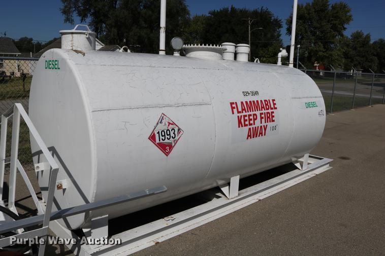 image for item DD0097 1993 Smith fuel tank