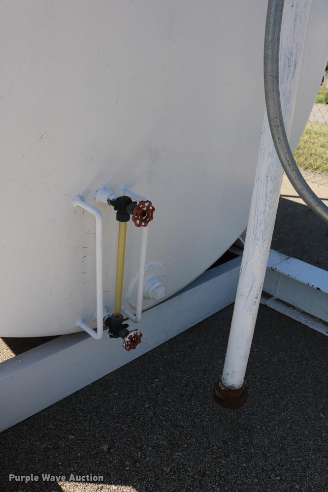 image for item DD0097 1993 Smith fuel tank